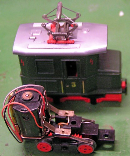 Fertig montierter und angeschlossener Decoder