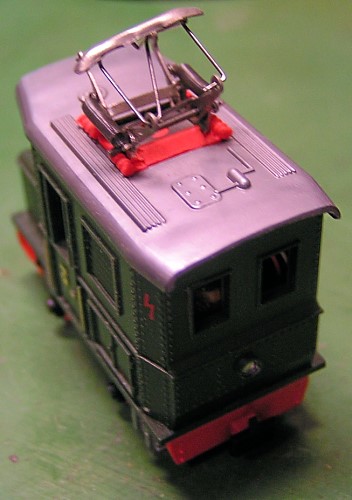 Die endmontierte Lokomotive, der die Modifikation kaum anzusehen ist